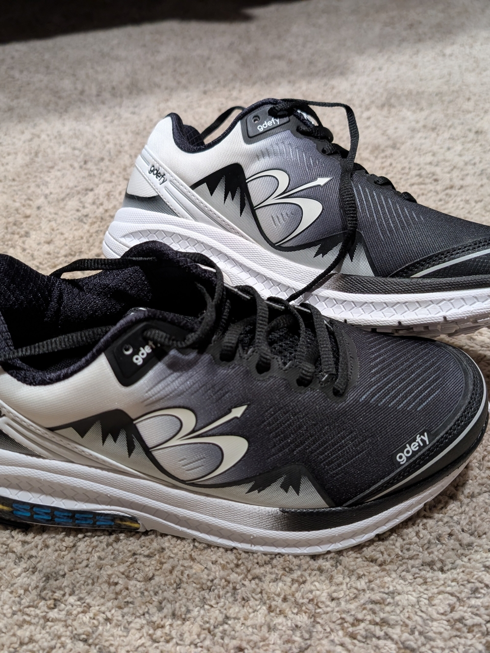 gdefy Men's Black and White Performance Orthotic Shoes